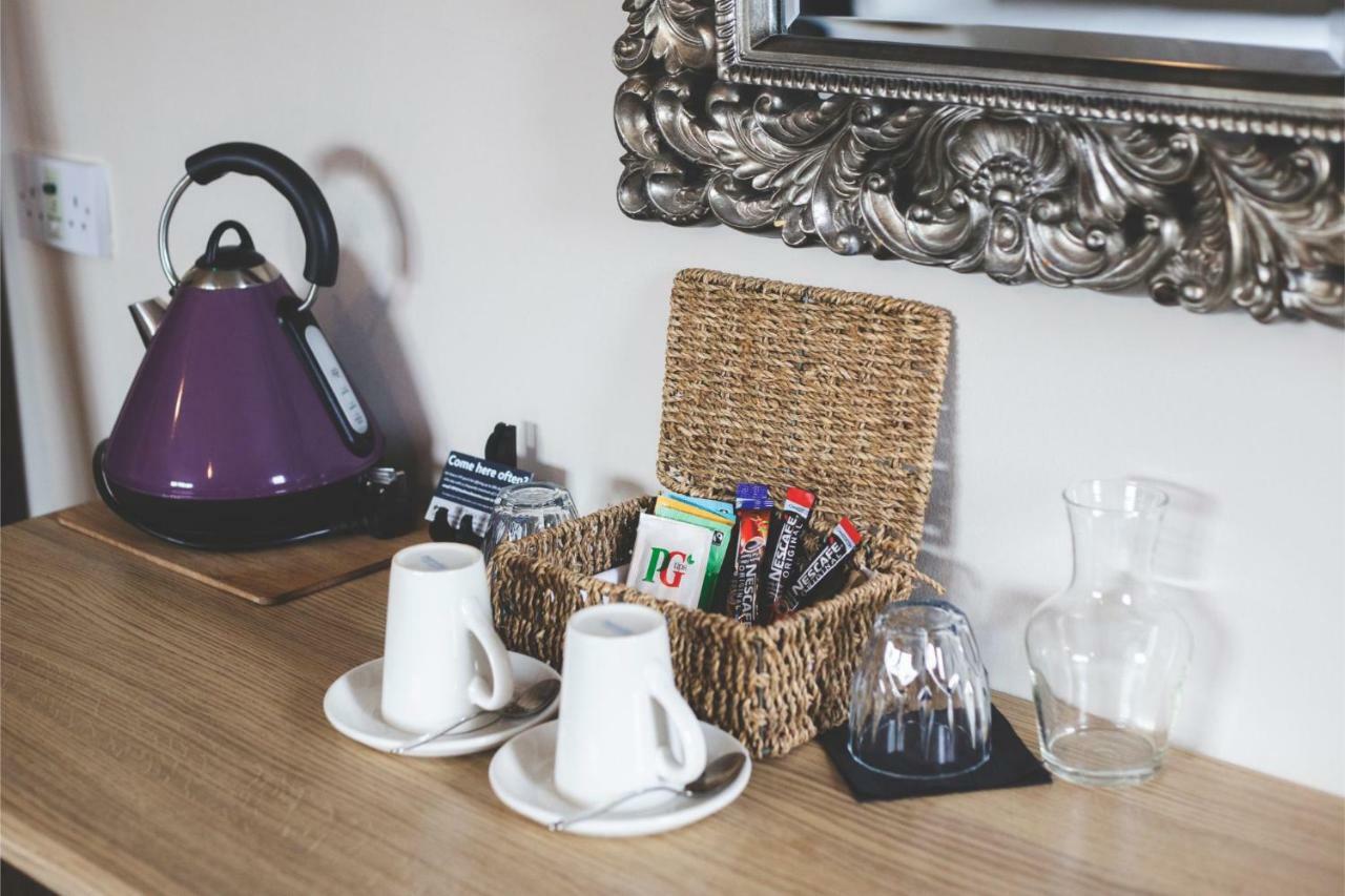 The Throckmorton Hotel Alcester ภายนอก รูปภาพ